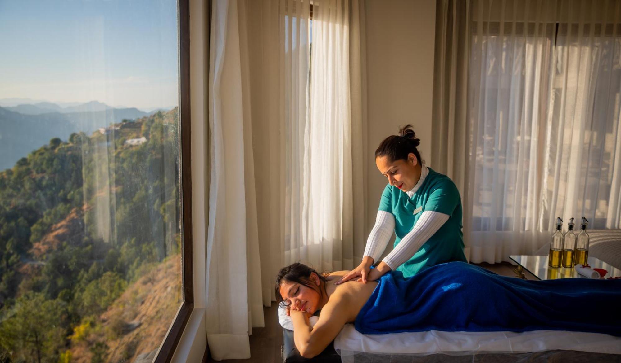The Manor Luxury Apartments, Shimla มาโชบรา ภายนอก รูปภาพ