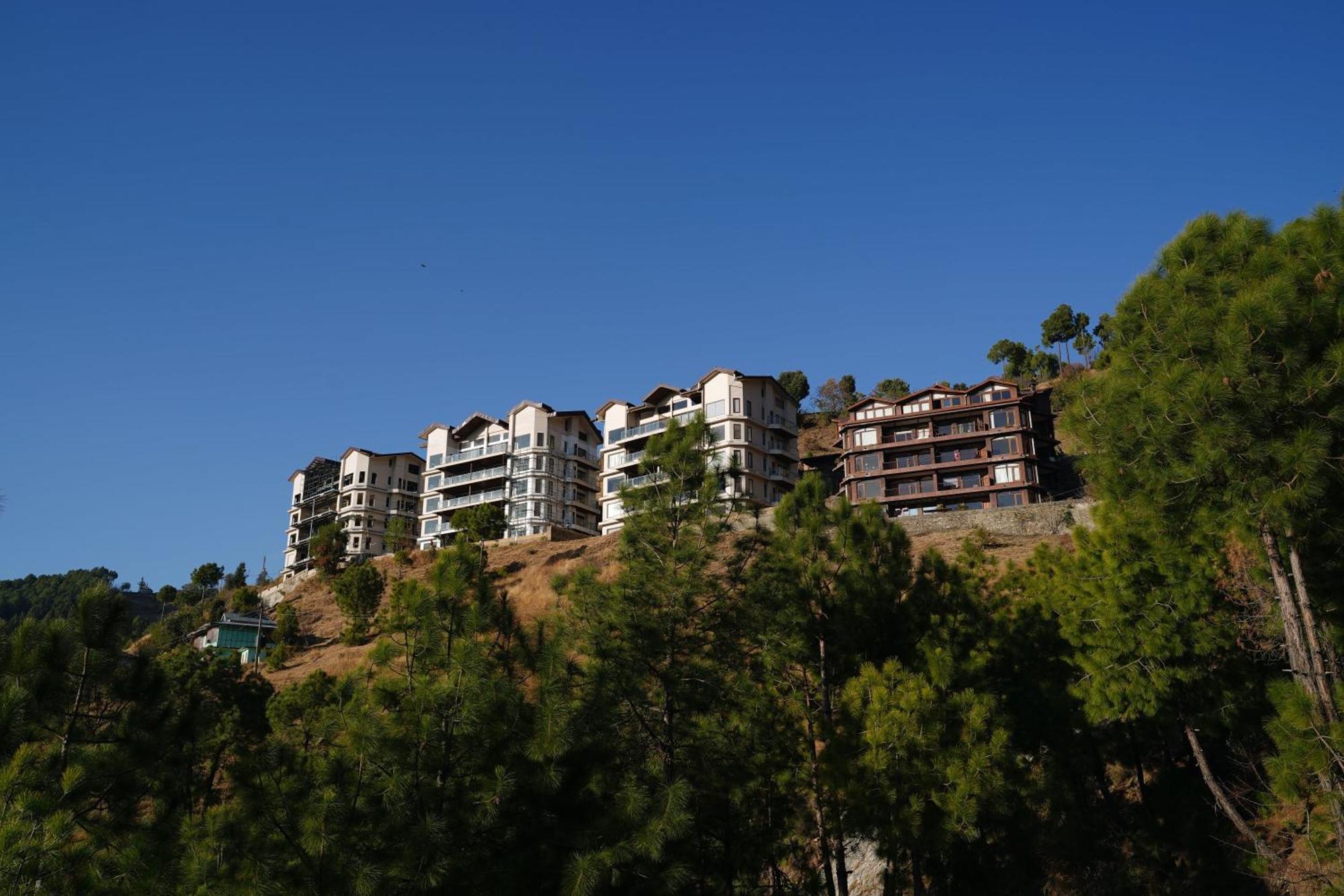 The Manor Luxury Apartments, Shimla มาโชบรา ภายนอก รูปภาพ