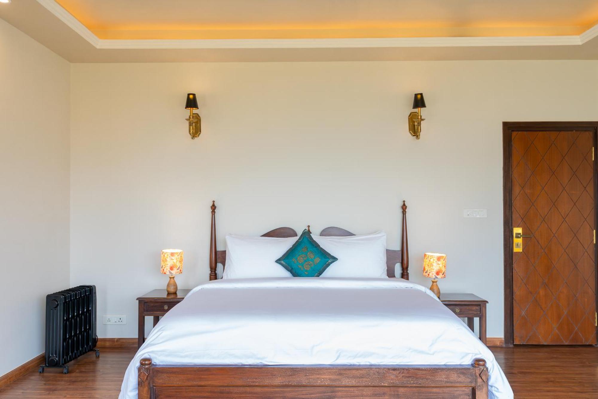 The Manor Luxury Apartments, Shimla มาโชบรา ภายนอก รูปภาพ