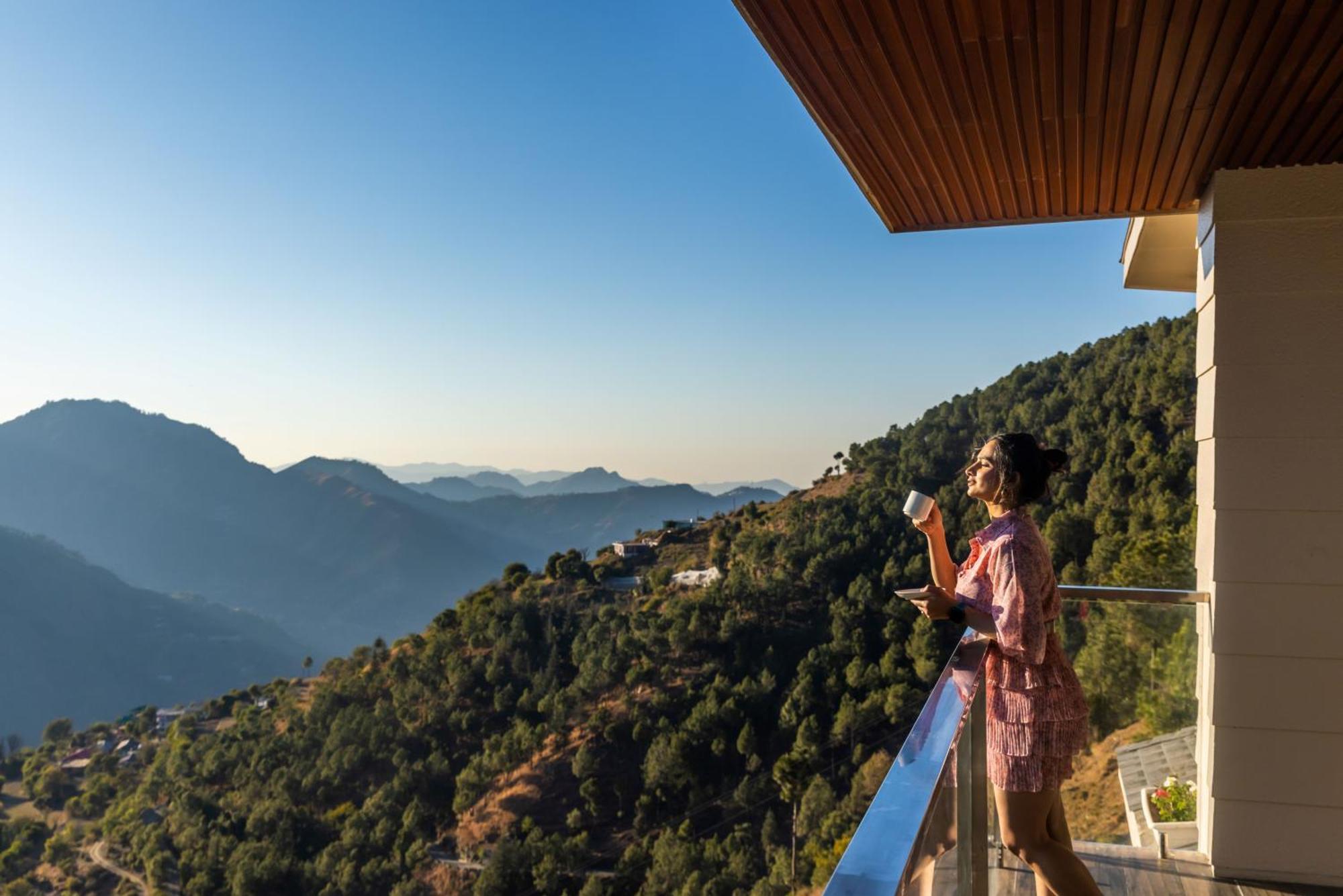 The Manor Luxury Apartments, Shimla มาโชบรา ภายนอก รูปภาพ